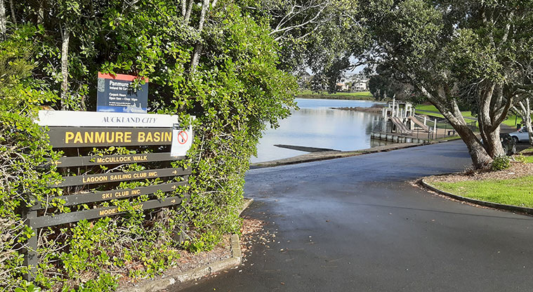 Panmure Basin - The Ireland Road entrance.