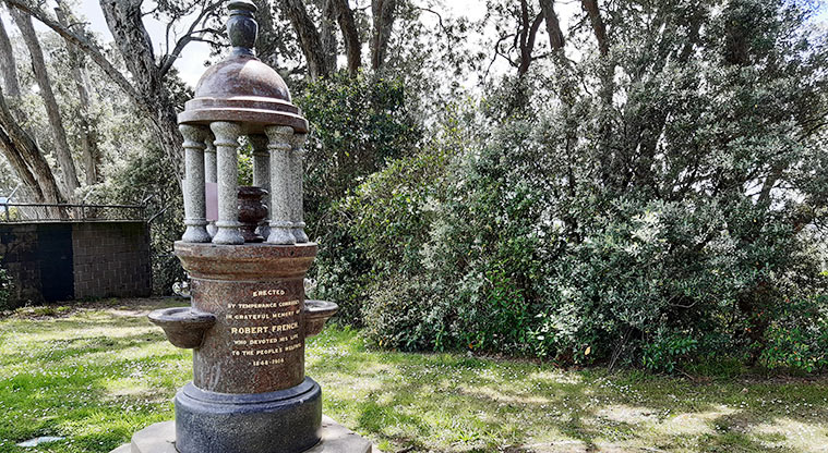 Pt Erin Park - A memorial in one corner of the park. Photo credit: T Hodder.