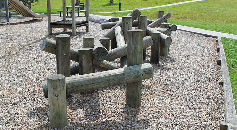 Red Beach Park - Network of balance logs. Photo credit: M Loubser.