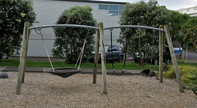 Sainsbury Reserve - Set of three swings. Photo credit: S Hulse.