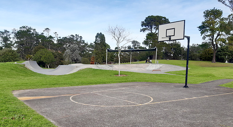 Tiakina / Sister Rene Shadbolt Park - Basketball half-court with the skate park in the background.