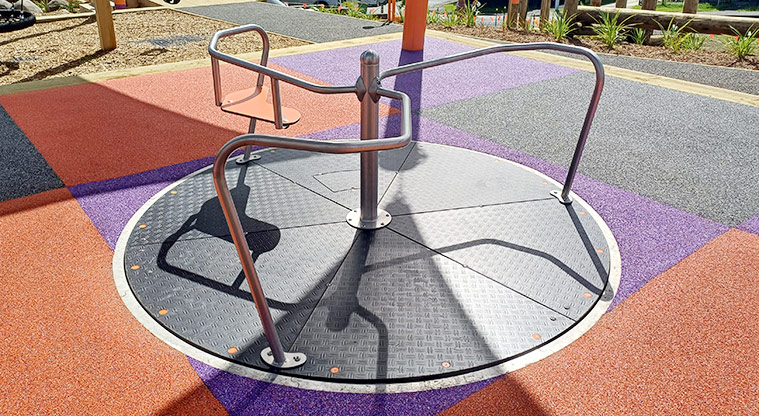 Taurus Crescent Reserve - Spinning carousel.