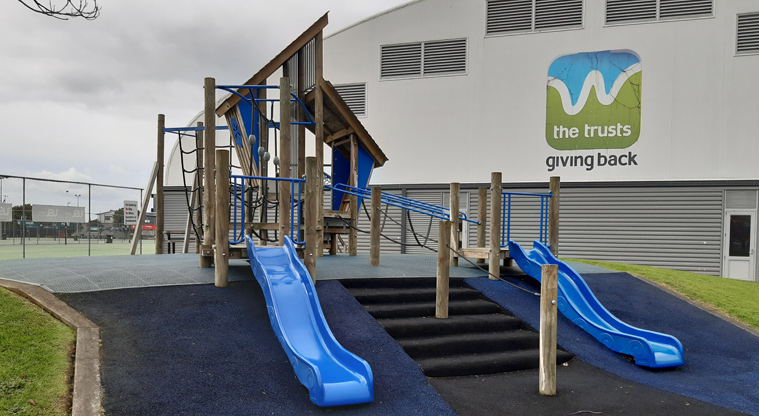 Te Pai Park - Playground with slides, climbing nets, rope bridges, swings and more. Photo credit: Tracey Hodder.