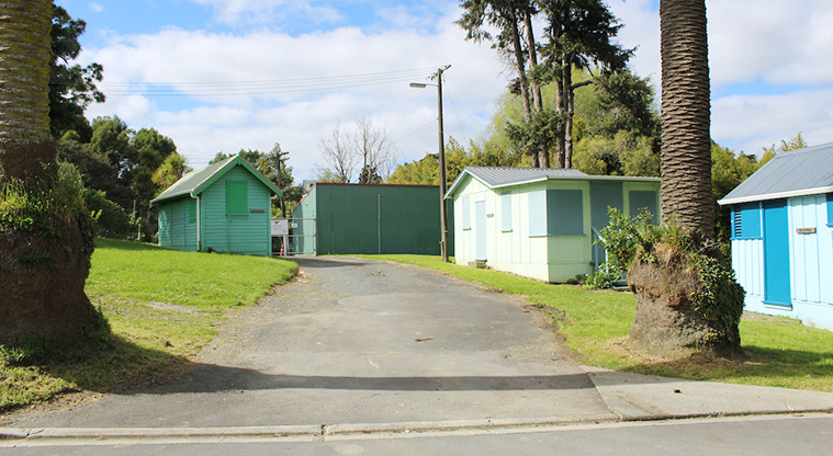 Tūī Glen Reserve - Cluster of historic buildings.