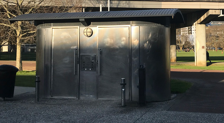 Victoria Park - Toilet next to the skate park.