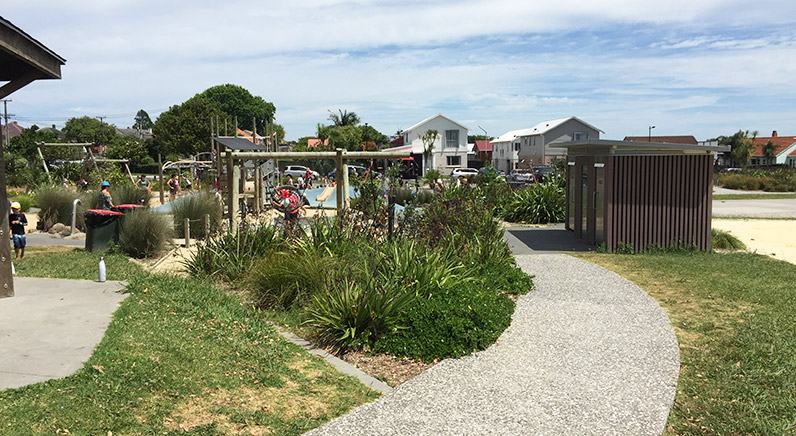 Waterview Reserve – Children’s playground and accessible toilets.