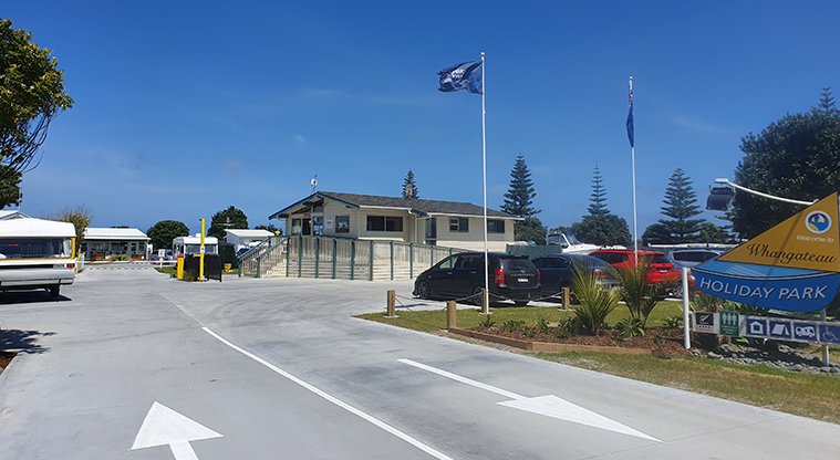 Whangateau Holiday Park - Entrance to the holiday park.