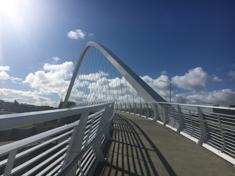 Alan Wood Reserve Path - Bridge over the motorway.