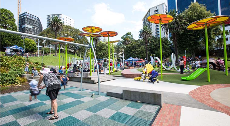 Albert to Myers Urban Ngahere Path – Swings at Myers Park playground.