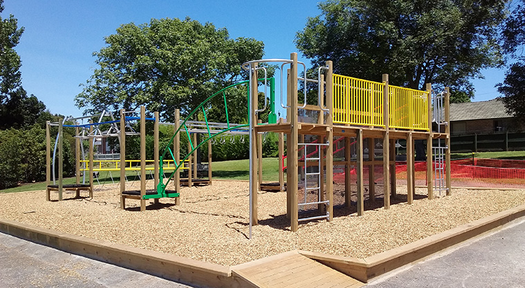 Archibald Park to Onewherowhero / Brains Park Path - Playground in Onewherowhero / Brains Park.