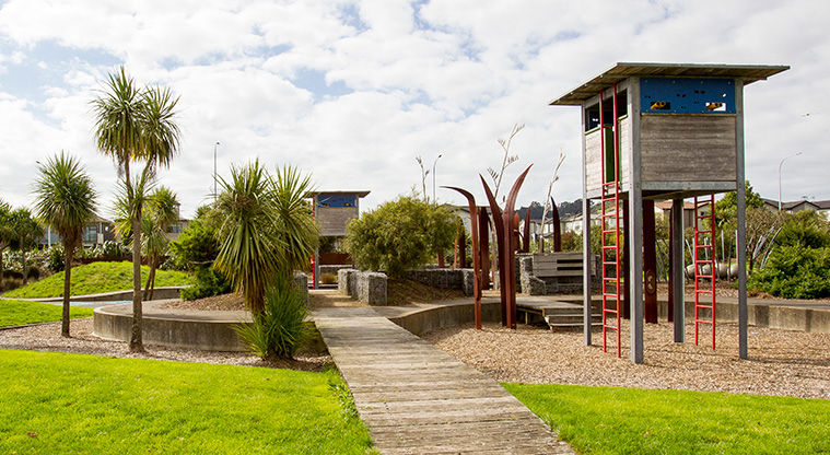 Barry Curtis Path - Playground for older more confident kids.