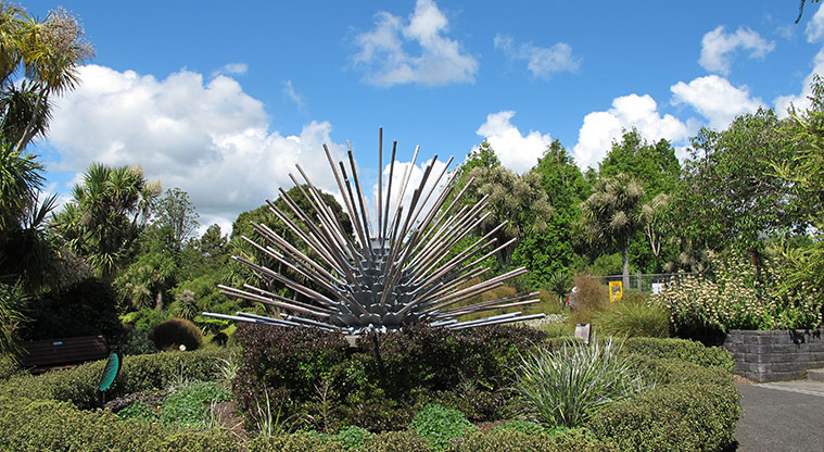 Botanic Gardens East Sculpture Path - Regan Gentry, Splayed 2012