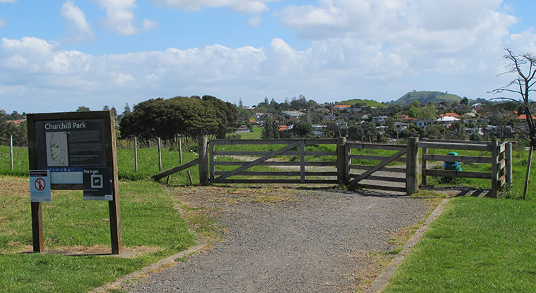 Churchill Park Path - Entrance to path from Riddell Road car park.