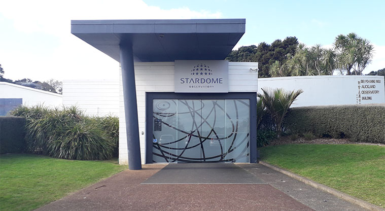 Coast to Coast Path (Cornwall Park to Manukau Harbour) – Stardome Observatory.