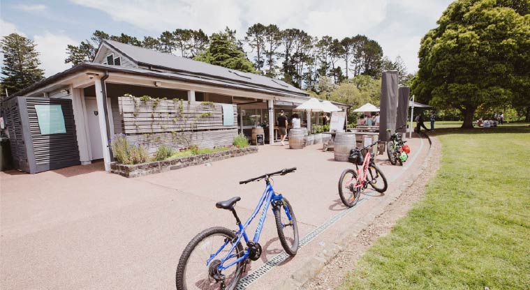 Cornwall Park Heritage Path – Park your bike or feet at the Cornwall Park Café .