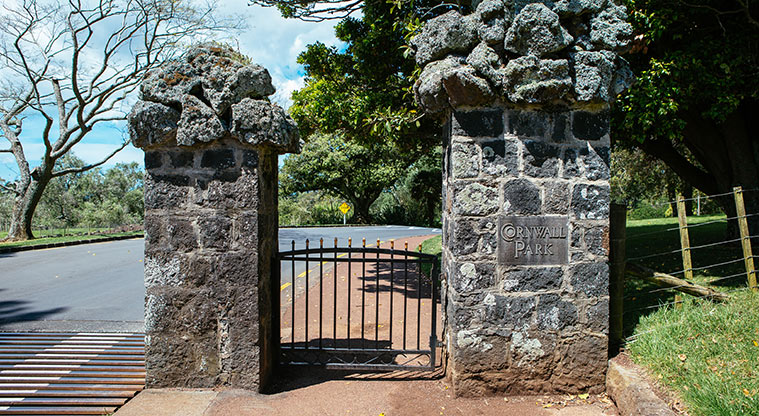 Cornwall Park Loop Path - Gates mark entry back into Cornwall Park
