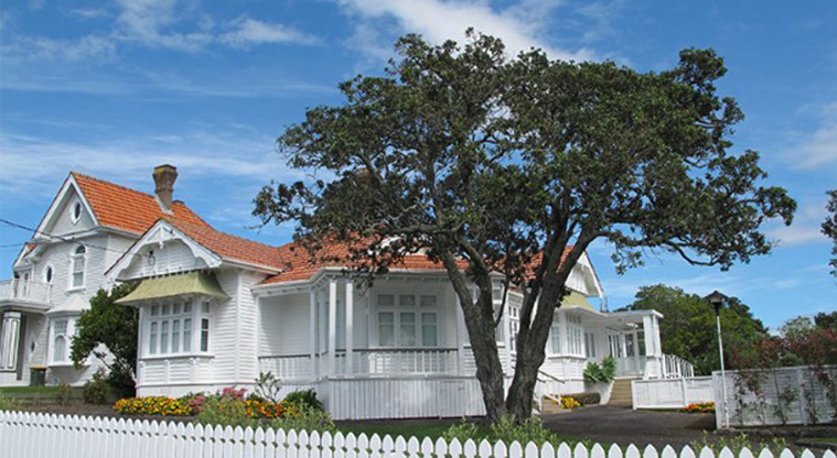 Devonport to Stanley Bay - Historic Devonport villa.