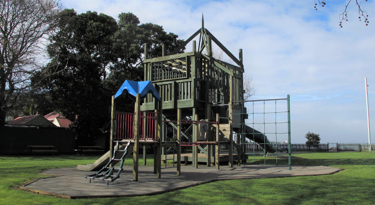 Devonport to Torpedo Bay Path - Playground at Devonport Domain.