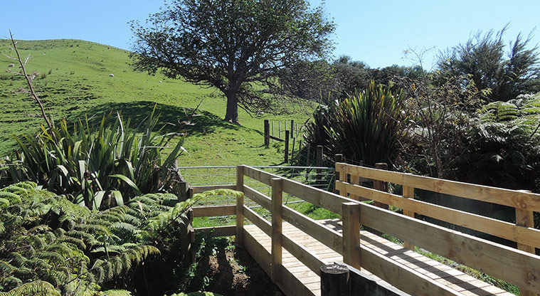 Duder Sustainable Path - Farm style bridge