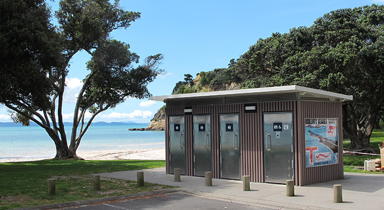 Eastern Beach Path - Toilet at southern end of the beach