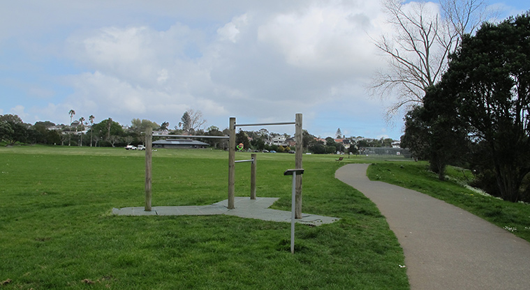 Grey Lynn Greenway Path - Exercise equipment in Cox’s Bay Reserve.