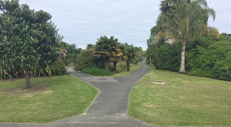 Gulf Harbour Marina Path - Path start at Pinecrest Drive