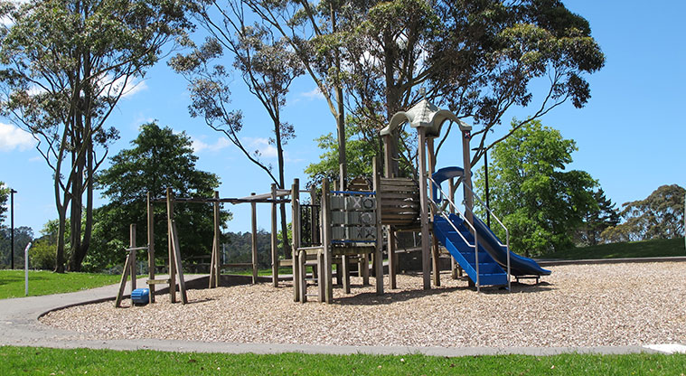 Hellyers Creek Path - Shepherds Park children’s playground.