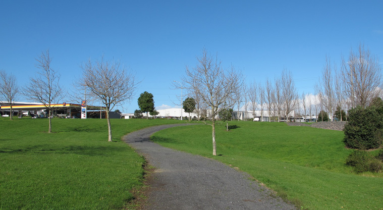 Highbrook Path - Path along Highbrook Drive.