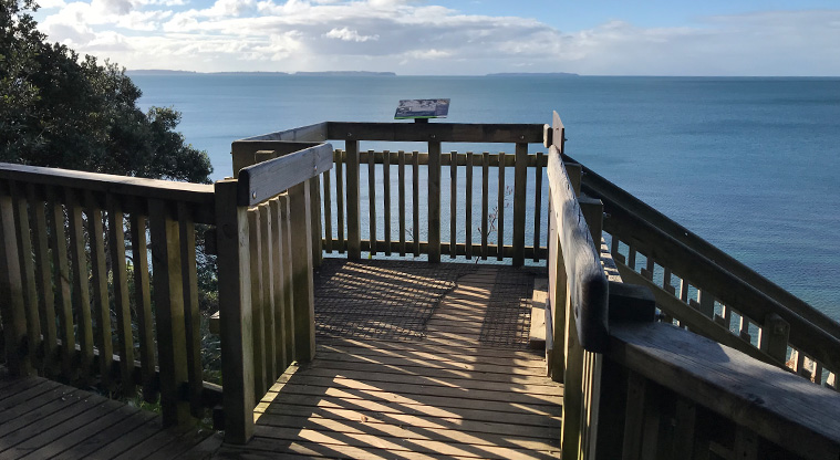 Kennedy Park to Castor Bay Path - viewing platform at Kennedy Park