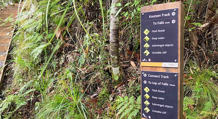 Kitekite Falls Track - You can head up the Connect Track to get to the top of the falls. This is a steep climb and the rocks up there are slippery, so take great care.