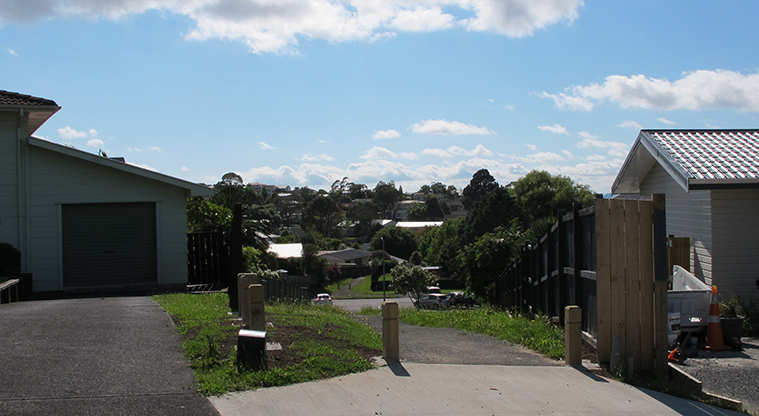 Manutewhau Path - Access from Kayle Glen to Moire Road