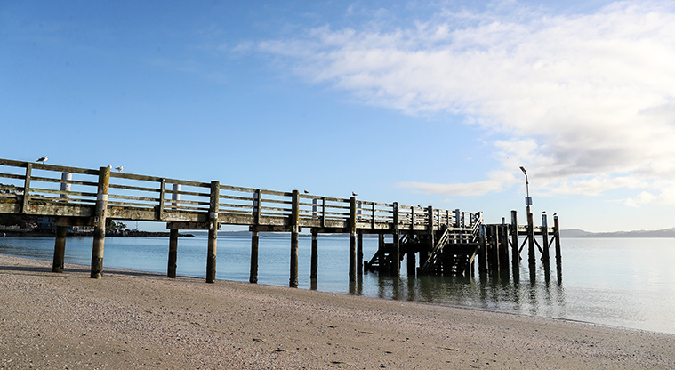 Maraetai Beach Path - Maraetai Beach jetty