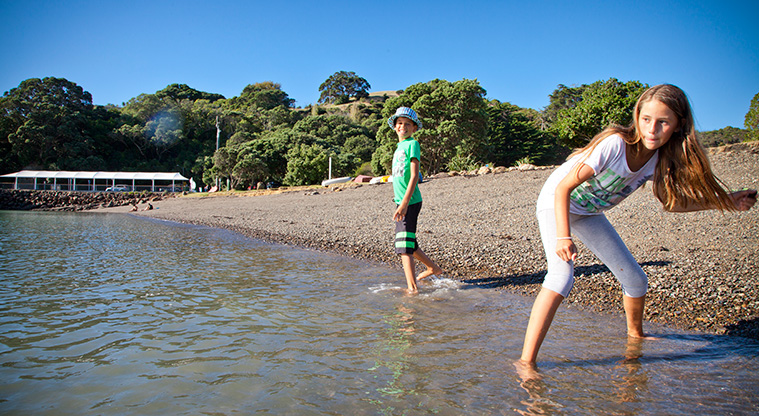 Matiatia Headland Path - At full tide, the beach at Matiatia is a great spot to hang around, waiting for the ferry.