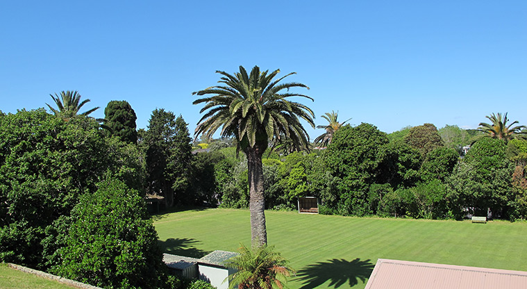 Melville Park Path - Croquet club.