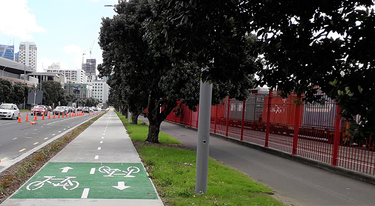 Mission Bay to Wynyard Quarter Path - A section of cycleway along Tamaki Drive.