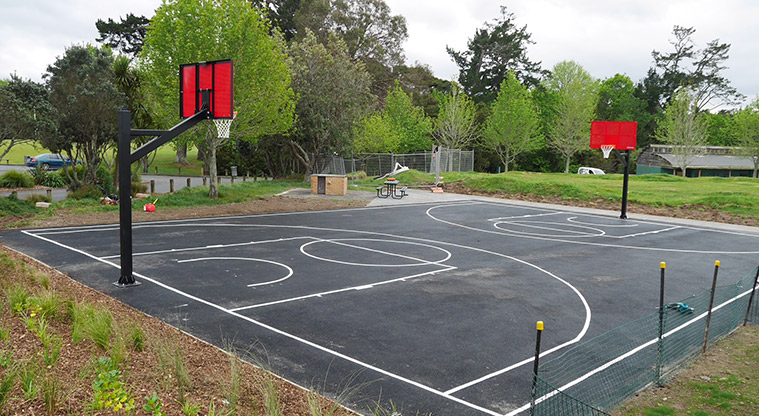 Moire Park Path - Full basketball court.