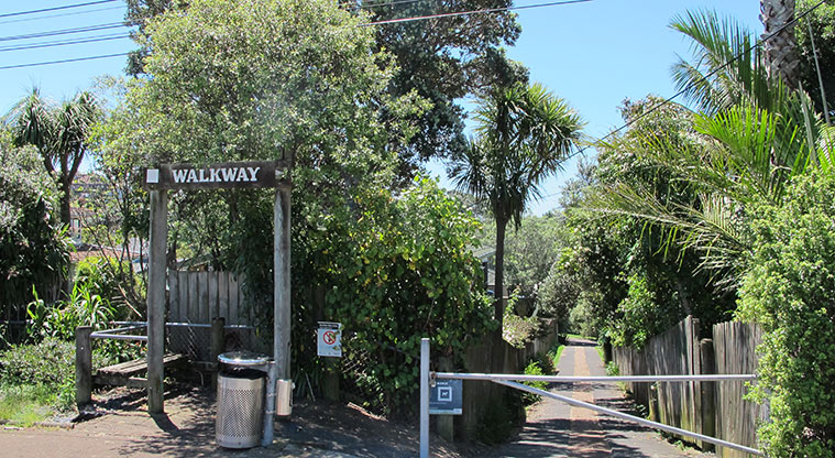 Murrays to Rothesay Bay Path - Access from Churchill Road at midpoint.