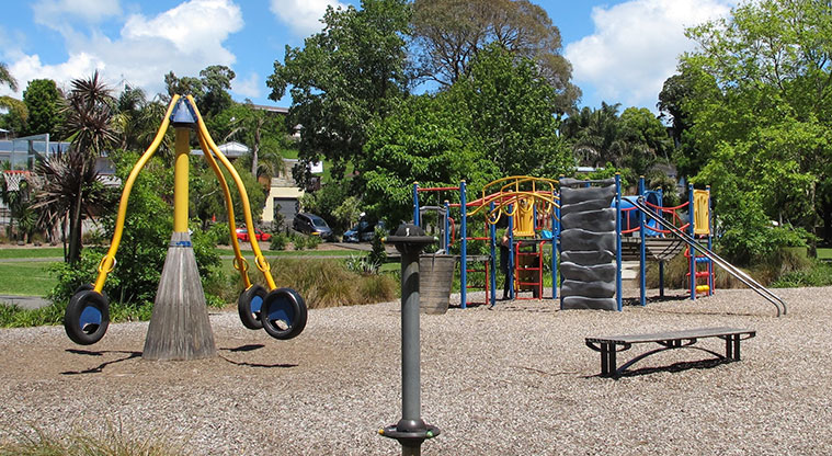 Normanton Reserve Path - Kids’ playground.
