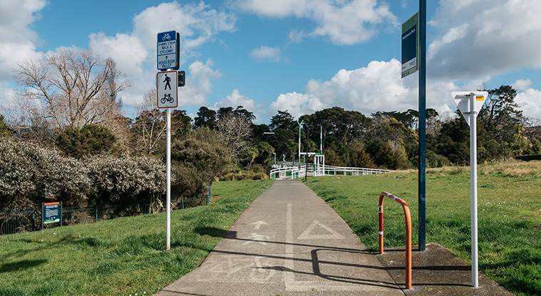 Opanuku Stream Path - The path begins at Mt Lebanon Lane.