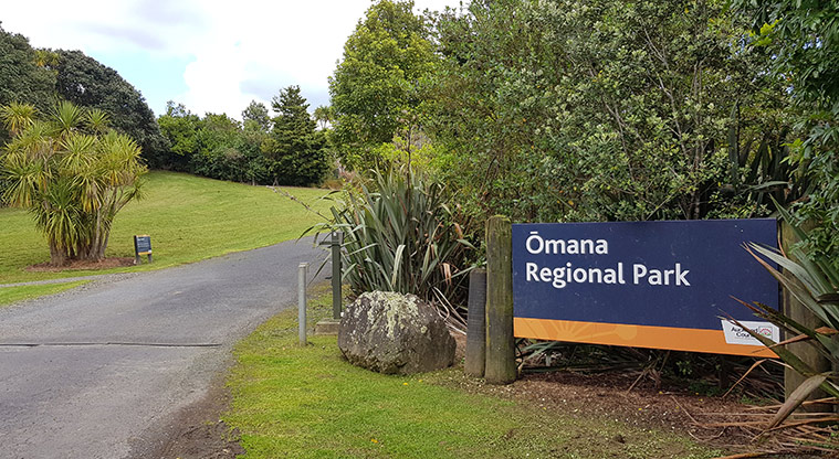 Ōmana Perimeter Path - Path starts to the left of the Ōmana Regional Park entry sign.