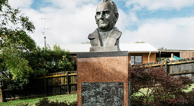 Rewi Alley Reserve Path