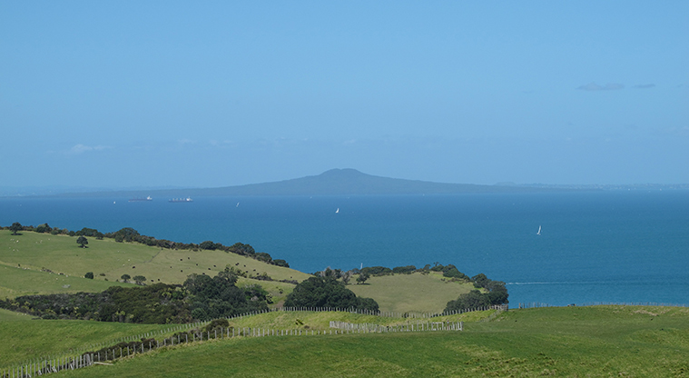 Shakespear Lookout Path - Great views over Hauraki Gulf from the lookout.
