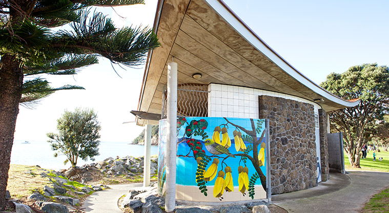 Stanmore Bay Beach Path - Artwork on Stanmore Bay toilet, Artist: Anna Evans, Photo Credit: Luke Harvey.