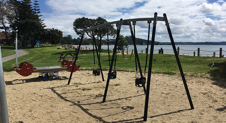 Stanmore Bay Beach Path - Stanmore Bay Beach playground.
