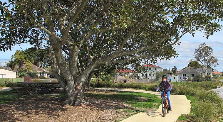 Wesley Path - figure 8 pump track is great for kids to build their bike skills.
