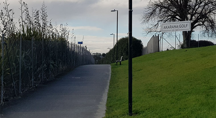 Wesley Path - Continue on path past Akarana golf course down to Keith Hay park.