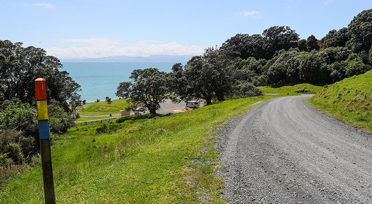 Tāpapakanga Historic Path - Connect back up to start point.