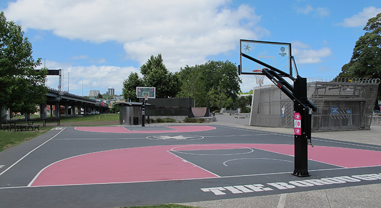 Victoria Park Path - Basketball court.