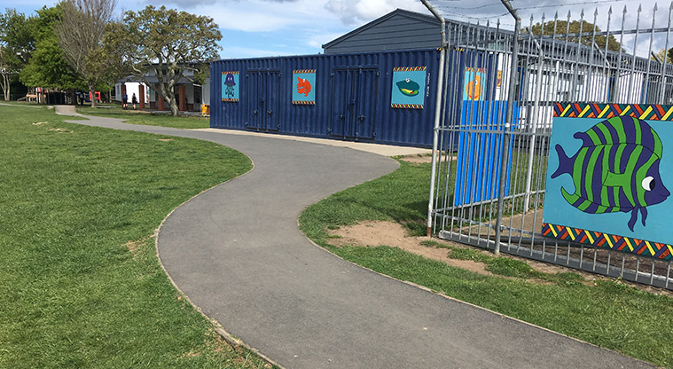 Whangaparāoa School Path – Flat section around the school fields.