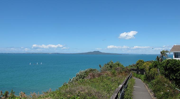 MURRAYS BAY BEACH - Opposite 470 Beach Road, Auckland, New Zealand